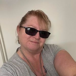 Meet your Posher, Leigh-anne